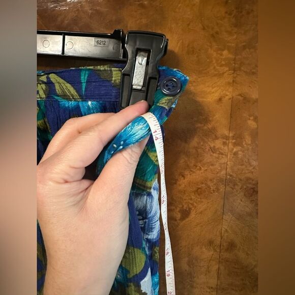 Floral Blue and Green Skirt - Picture 5 of 7